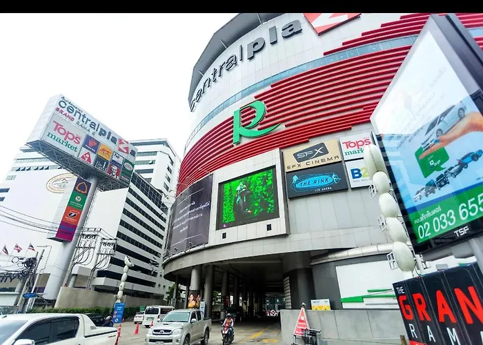 Internet Celebrity Train Night Market Swimming Pool Free Wifi Mrt 100m Apartment Bangkok