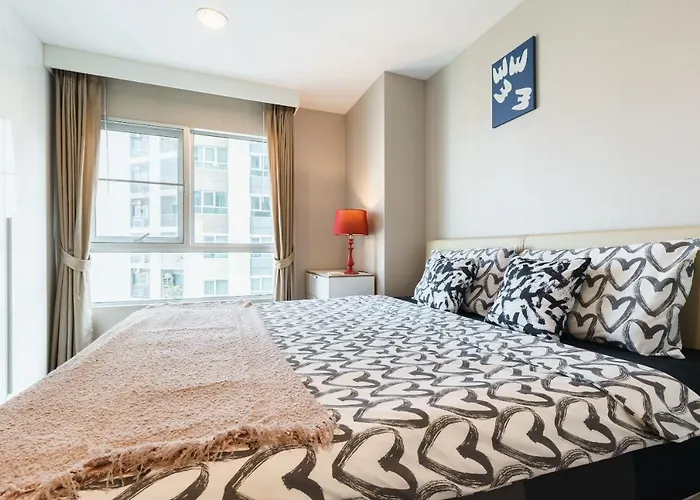 Apartment Internet Celebrity Train Night Market Swimming Pool Free Wifi Mrt 100m Bangkok